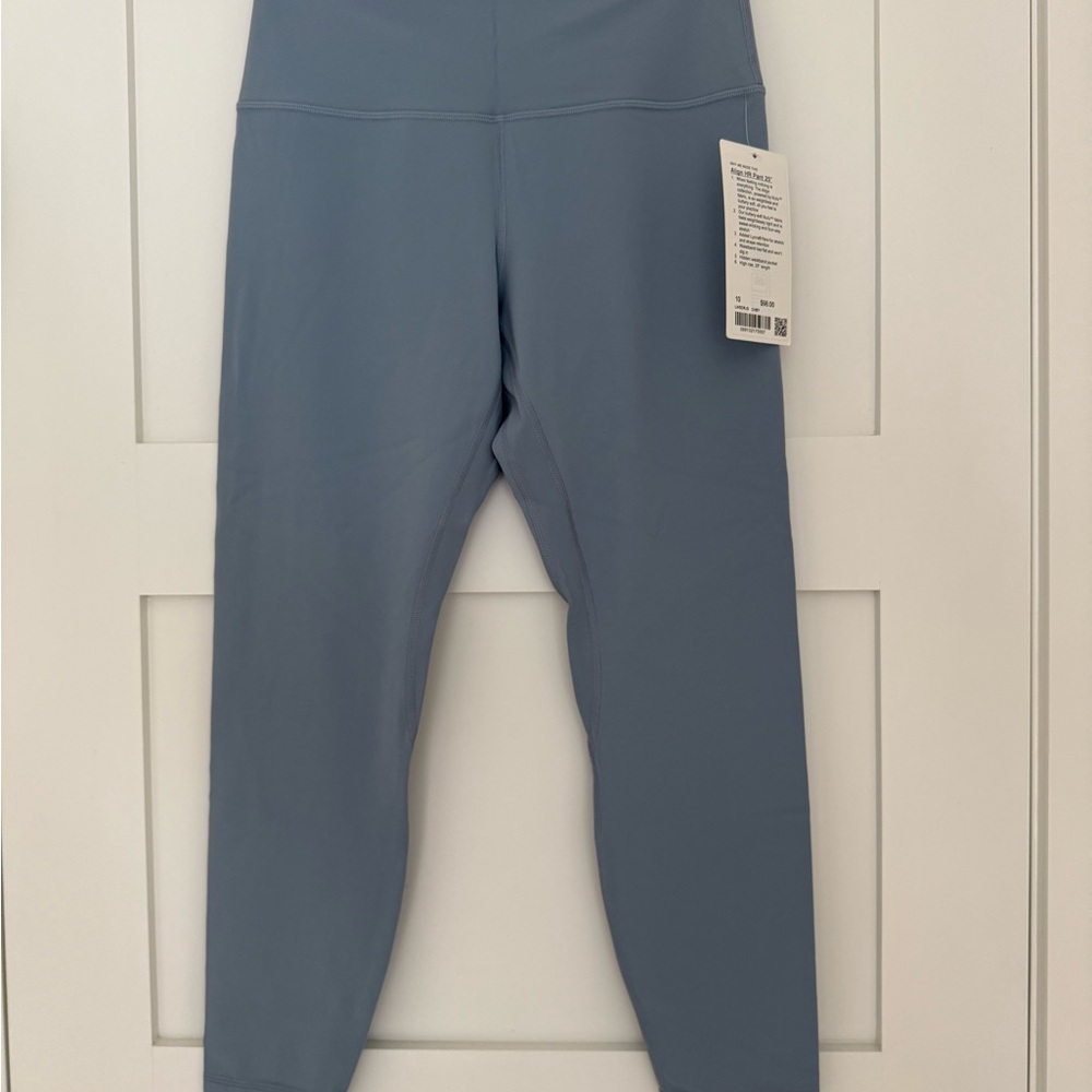 NWT Lululemon Align 25” chambray blue leggings